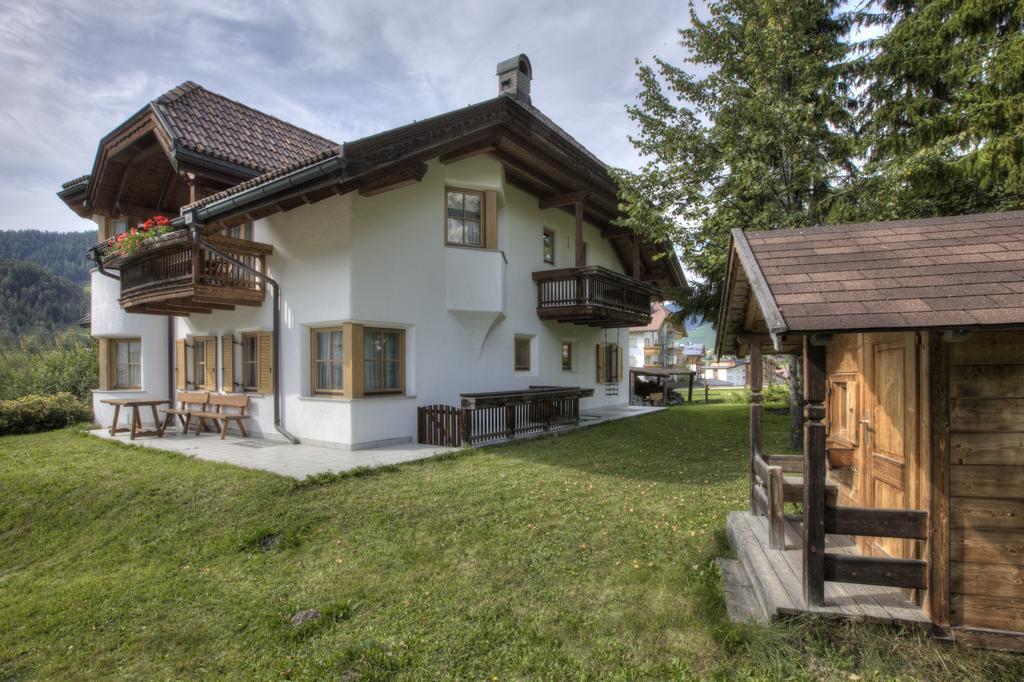 Alexander Mountain-Lodge San Vigilio Di Marebbe Exterior photo